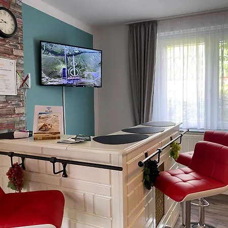 Apartman Joli- Inklusive Parkplatz, Bettwaesche, Handtuecher Und Wlan Weißenfels