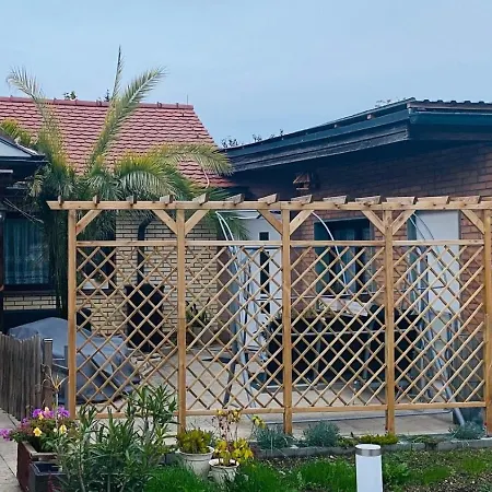 Joli- Inklusive Parkplatz, Bettwäsche, Handtücher Und Wlan Apartment