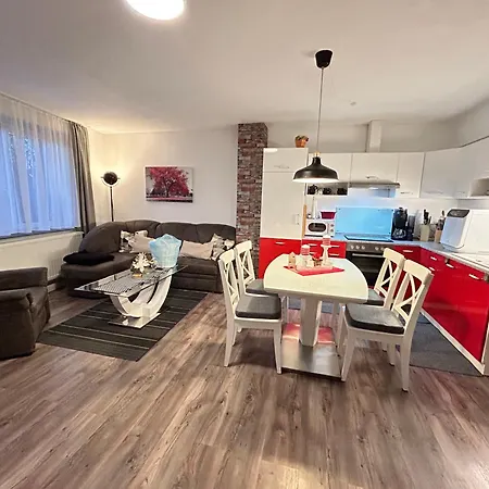 Joli- Inklusive Parkplatz, Bettwaesche, Handtuecher Und Wlan Lägenhet