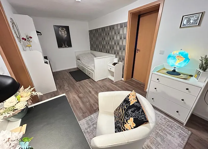 Joli- Inklusive Parkplatz, Bettwaesche, Handtuecher Und Wlan 아파트