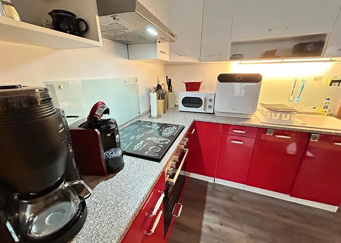 아파트 Joli- Inklusive Parkplatz, Bettwaesche, Handtuecher Und Wlan Weißenfels