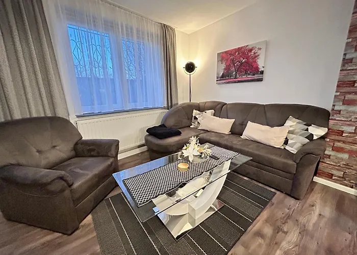 아파트 Joli- Inklusive Parkplatz, Bettwaesche, Handtuecher Und Wlan Weißenfels